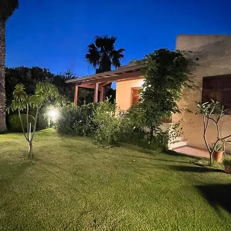 Tre Delfini Villa *