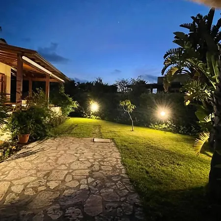 Tre Delfini Villa *